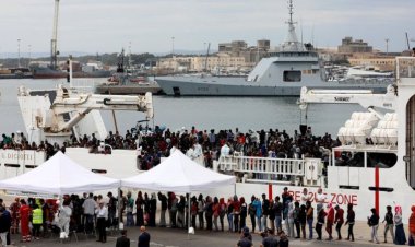 İtalya'ya son 24 saatte 1175 düzensiz göçmen ulaştı