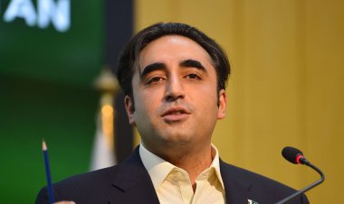 Pakistan Dışişleri Bakanı: Ülkemiz "kriz fırtınası" içerisinde