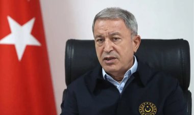 Bakan Akar: PKK/YPG'ye helikopter verenler suçüstü yakalandı