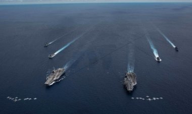 Çin ile ABD arasında Güney Çin Denizi'nde savaş gemisi gerginliği