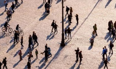 AB nüfusu 2100'de azalıp yaşlanacak