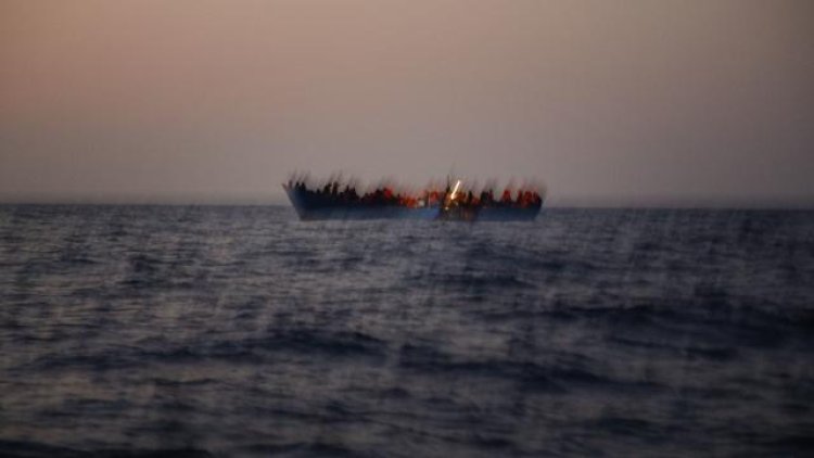 Tunus açıklarında göçmenleri taşıyan bir tekne battı: Onlarca kişi kayıp