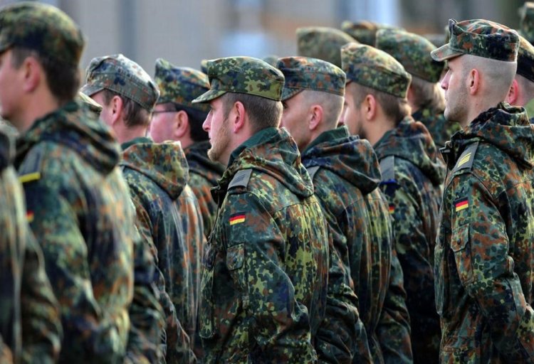 Almanya'da ordudan kaçış: Ayrılanların sayısı katılanlardan fazla