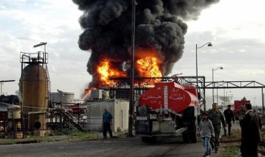 Deyrizor’da rafineri çalışanlarını taşıyan araca düzenlenen roketli saldırıda 10 kişi öldü