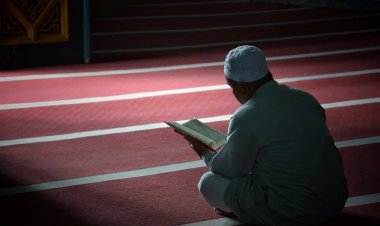 İtikâf sünneti mutlaka ihya edilmelidir