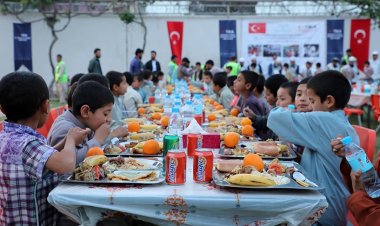 TİKA'dan Afganistan'daki yetimlere iftar