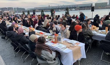 Hollanda'daki uluslararası öğrenciler Ramazan Bayramı sevincini sosyal medyadan yaşıyor