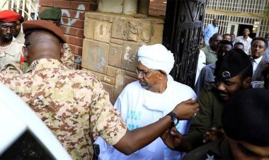 Sudan ordusu, devrik Cumhurbaşkanı Beşir'in hastanede olduğunu duyurdu