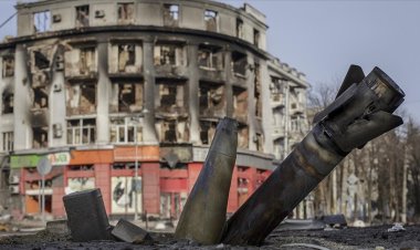 Rusya, Ukrayna’nın başkenti Kiev dahil bazı şehirlerine yoğun hava saldırısı düzenledi