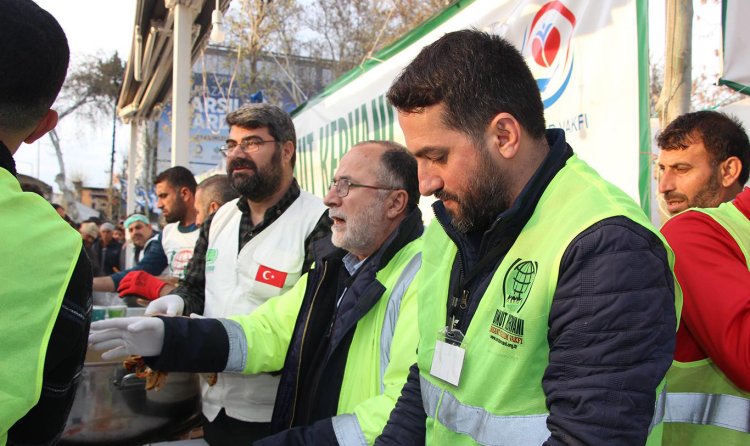 Umut Kervanı Vakfı'ndan "gönüllü çalışma" çağrısı