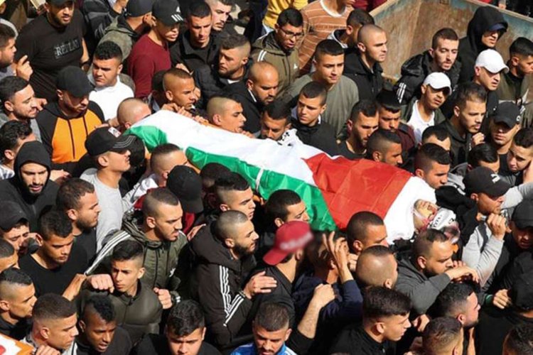 İşgalci çete rejimi 2 Filistinliyi şehid etti
