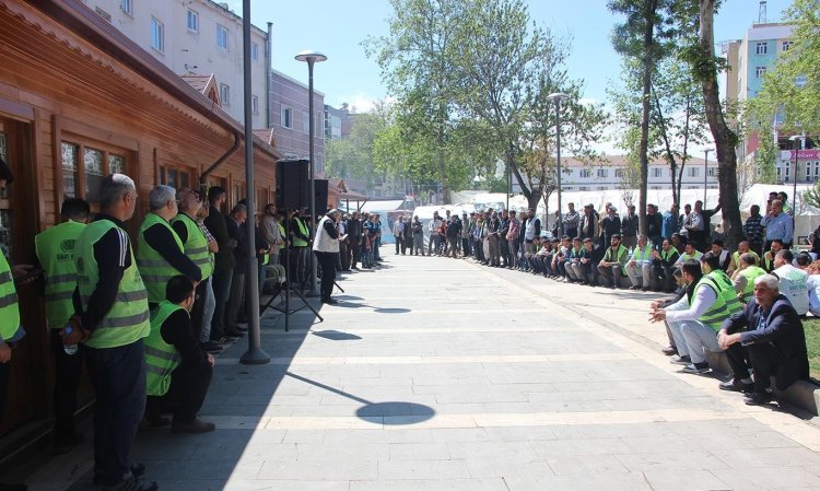 Umut Kervanı Adıyaman'da depremzedelerle bayramlaştı