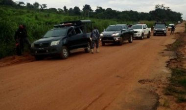 Nijerya'da ABD büyükelçiliği personelini taşıyan konvoya saldırı: 4 ölü