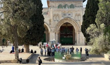 Siyonistler Mescid-i Aksa baskınlarını sürdürüyor