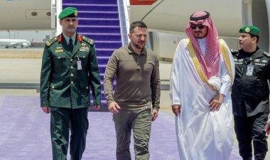 Ukrayna Devlet Başkanı Zelenskiy, Arap Birliği Zirvesi'ne katıldı