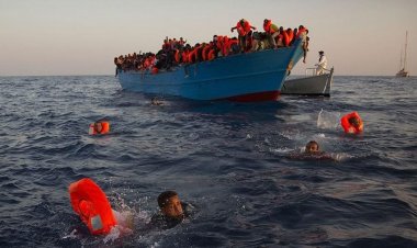 Akdeniz'de yaklaşık 500 göçmeni taşıyan tekne kayboldu