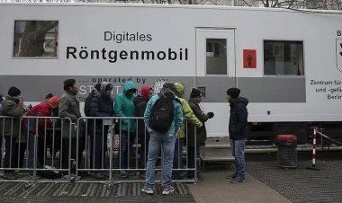 Almanya'da hükümet, göç düzenlemesinde sıkılaştırma içeren iki yasa tasarısını onayladı