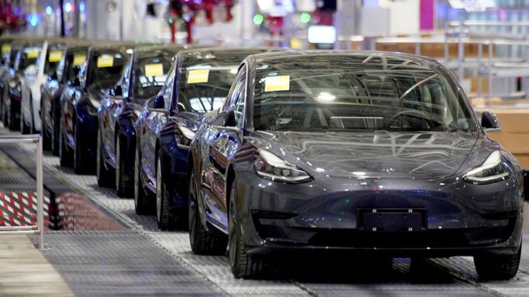 Tesla Çin'deki 1,1 milyon aracını yazılım hataları nedeniyle geri çağıracak