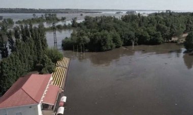 Ukrayna: Kahovka Barajı'nın vurulmasından bu yana Herson'da su seviyesi 5,5 metre yükseldi
