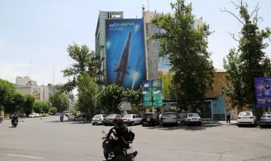 İran sokaklarından siyonistlere İbranice mesaj: Tel Aviv’ve 400 saniye