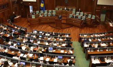 Kosova'da "genel seçimler yasa tasarısı" Meclis'te kabul edildi