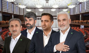 HÜDA PAR'lı vekiller ilk milletvekili maaşlarını depremzedelere bağışladı