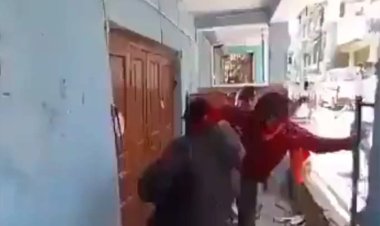 Hindu çeteler Müslüman esnafın ev ve iş yerlerine saldırdı