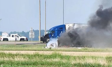 Kanada'da tırla servis aracı çarpıştı: 15 ölü