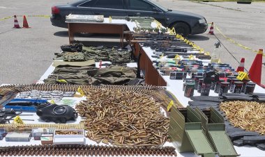 Kosova'nın kuzeyinde çok sayıda silah ve mühimmat ele geçirildi