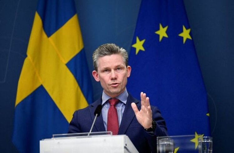 İsveç Savunma Bakanı Jonson, en büyük önceliklerinin NATO'ya tam üyelik olduğunu söyledi