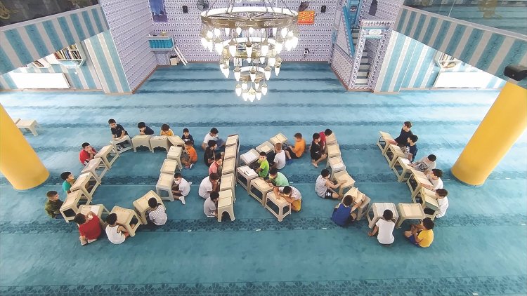 Yaz Kur'an kursları başlıyor: Gençler, çocuklar camiye