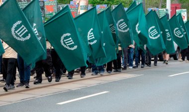 Almanya'daki okullarda aşırı sağcı olaylarda artış