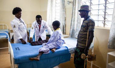 Kenya'da sudan zehirlenen 148 öğrenci hastaneye kaldırıldı