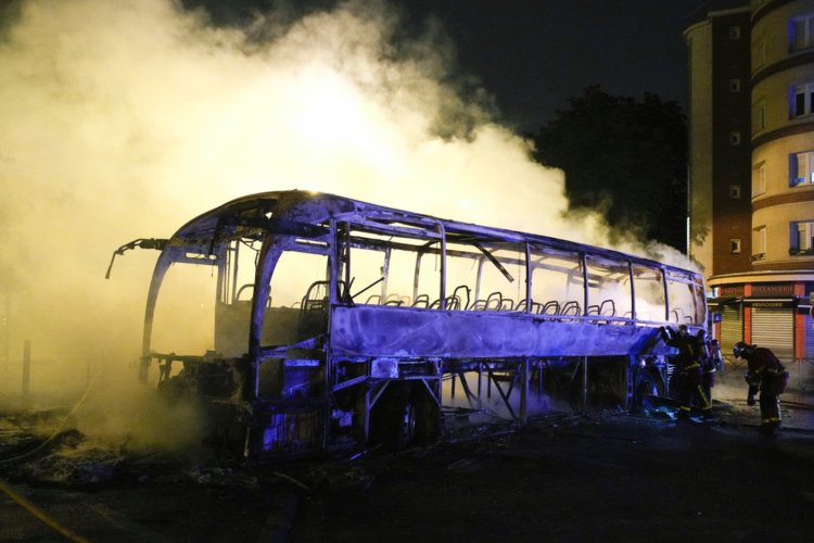 İtalya'dan "Fransa'daki protestoların yayılması engellenmeli" mesajı