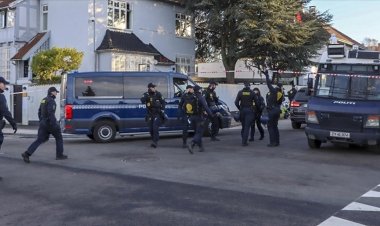 Danimarka'da Pakistan, Cezayir, Endonezya ve Fas Büyükelçilikleri önünde Kur'an-ı Kerim'e çirkin saldırı