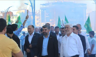 HÜDA PAR Milletvekili Dinç: Aileyi korumanın en önemli yolu Batı taklitçiliğinden vazgeçmektir