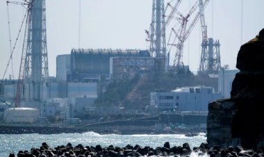 Japonya, Fukuşima'daki radyoaktif atık suyu okyanusa boşaltmaya başladı