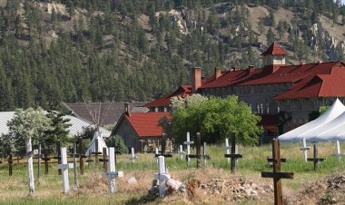 'Kayıtsız' çocuklar ülkesi: 14'ü bebek 93 çocuk mezarı daha bulundu