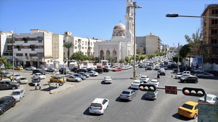 Libya Kızılayı başkentteki çatışma alanlarından aileleri tahliye etmeye başladı
