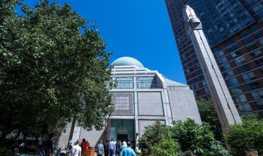 New York sokakları ezan sesi ile yankılandı