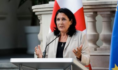 Gürcistan'da hükümet, Cumhurbaşkanı Zurabişvili hakkında azil süreci başlattı