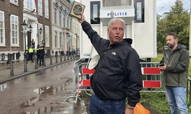 Pakistan, Hollanda'da Kur'an-ı Kerim'e yönelik saldırıyı kınadı