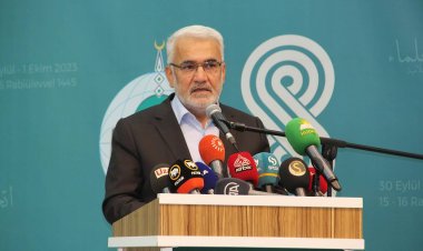 Yapıcıoğlu: İslami uyanışa rehberlik edecek olanlar âlimlerdir