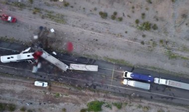 Meksika'da göçmenleri taşıyan otobüsün devrilmesi sonucu 18 kişi öldü