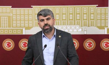 HÜDA PAR Milletvekili Dinç, yeni evleneceklere Gazze için bağış çağrısı yaptı