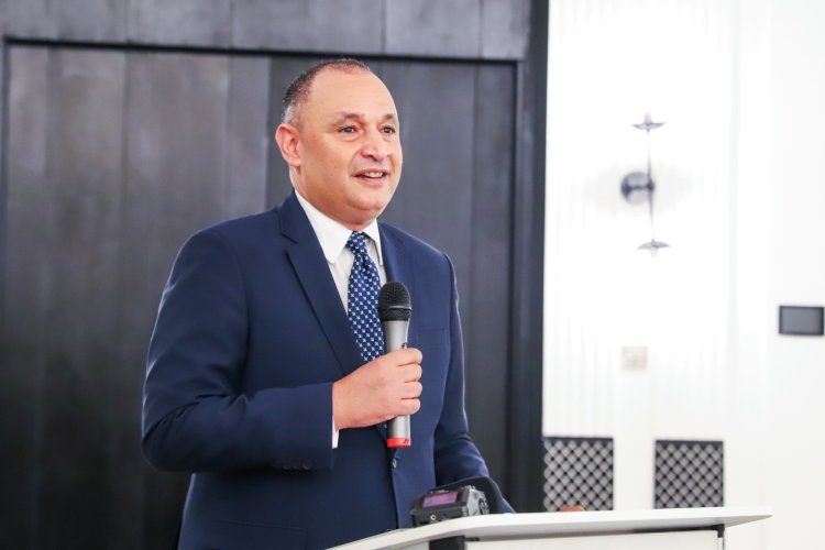 Faslı bakan, katıldığı toplantıda Fransızca konuşmayı reddetti