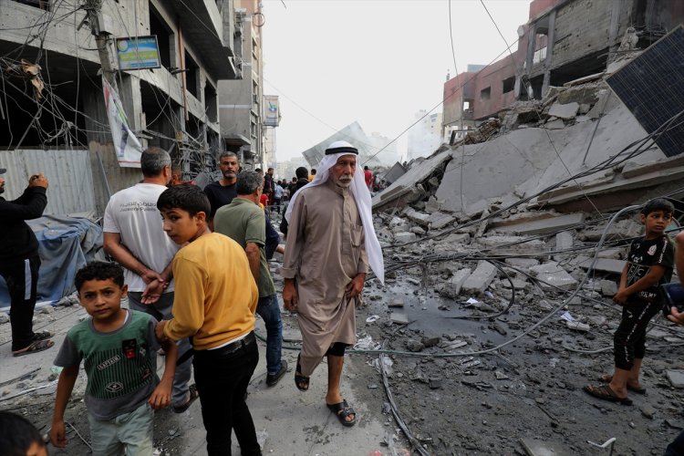 Pakistan, Gazze'ye ulaştırılmak üzere 100 ton insani yardım gönderdi