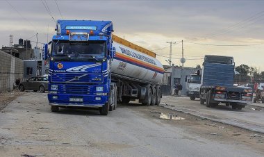 Bazı işgalciler bunu bile hazmedemedi: Gazze'ye 40 gün sonra yarım tanker yakıt girişi oldu