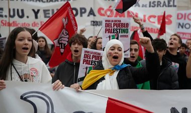 İspanya'da öğrenciler Filistin'e destek için ders bırakma eylemi yaptı