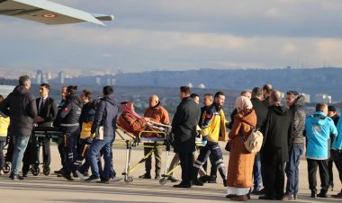 Gazze'den 61 hasta daha Türkiye'ye getirildi